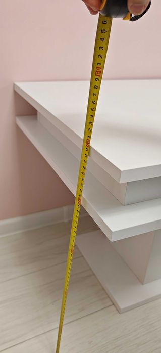 Модерна бяла холна маса с LED осветление