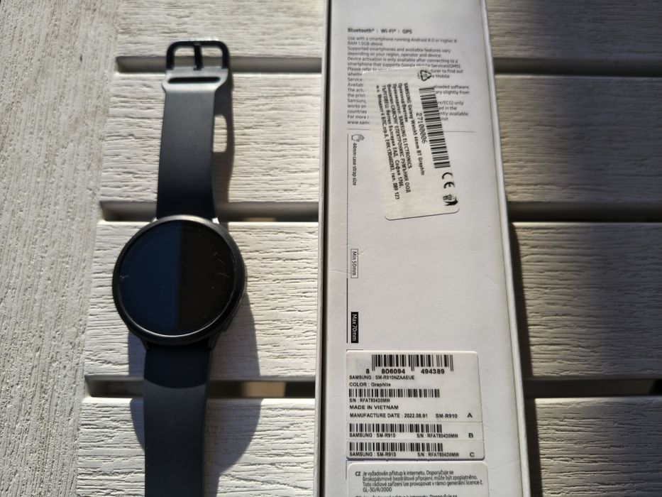 Samsung Galaxy Watch 5 – отлично състояние, пълен комплект