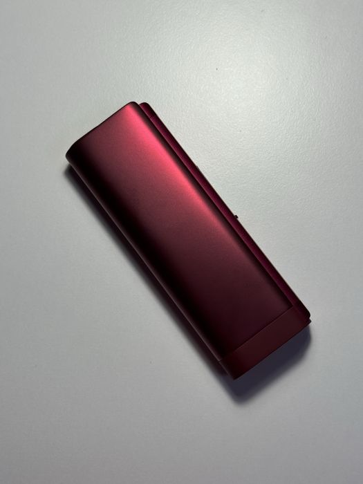 Glo Hilo Plus vine si cu cablu de incarcare