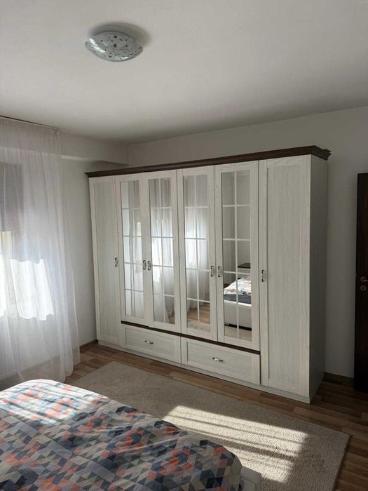 Inchiriez apartament 3 camere