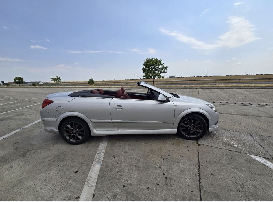 2010 Opel Astra H TwinTop - Start/Stop 1.9CDti