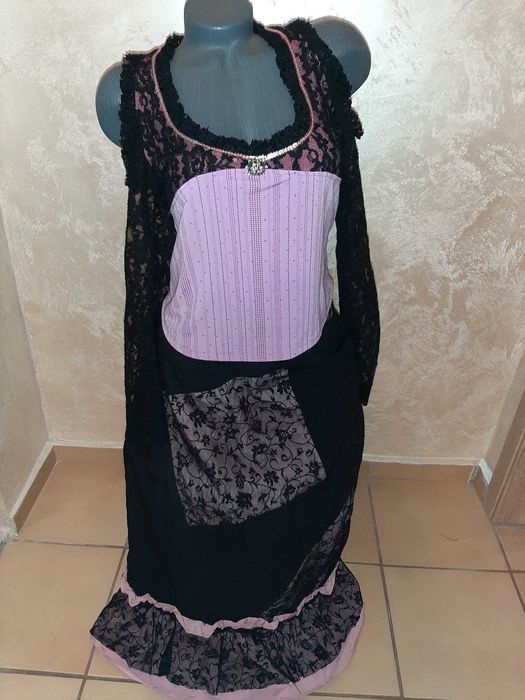 Стилен комплект в черно и пепел от рози