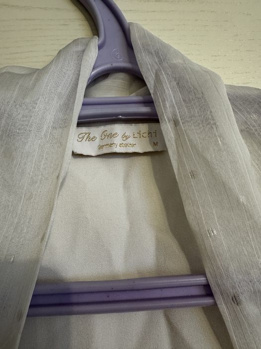 Отдам платья женские