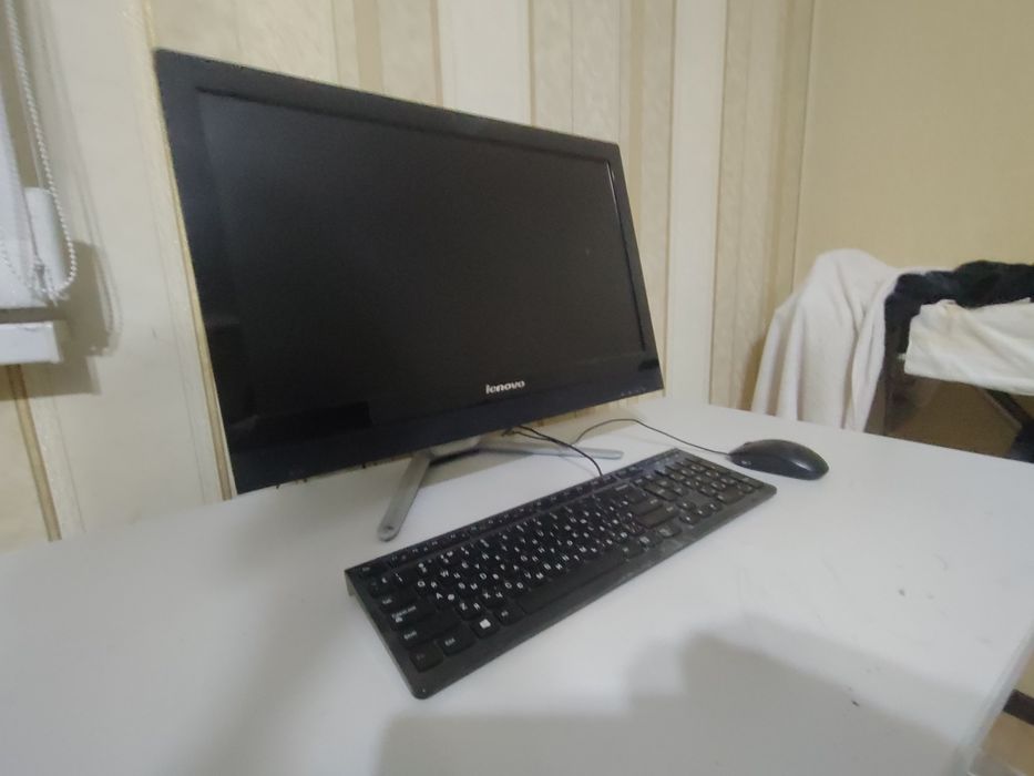 Могоблок Lenova..