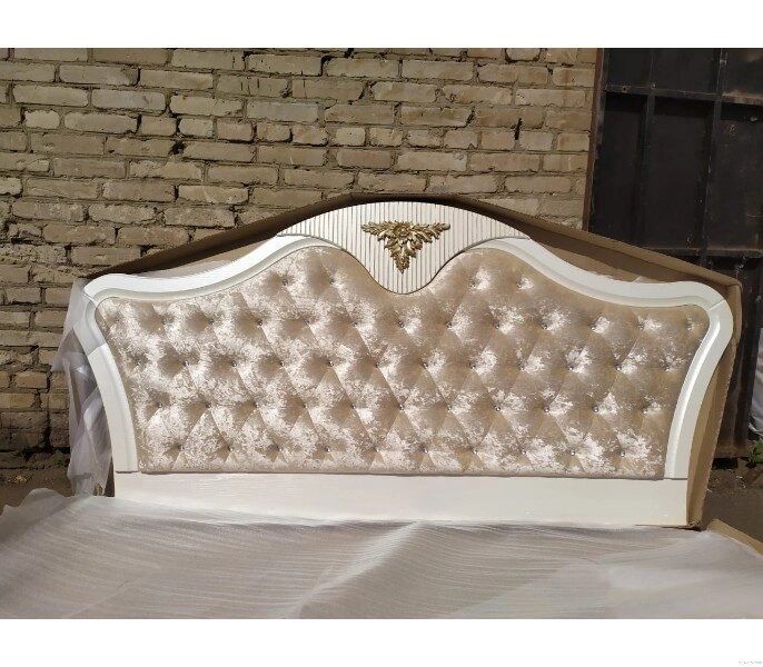 Продам спальный гарнитур новый