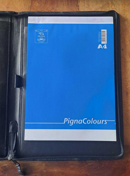 папка за документи естествена кожа черна с цип А4 внос от Италия