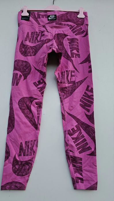 Nike оригинален дамски клин нов Л размер