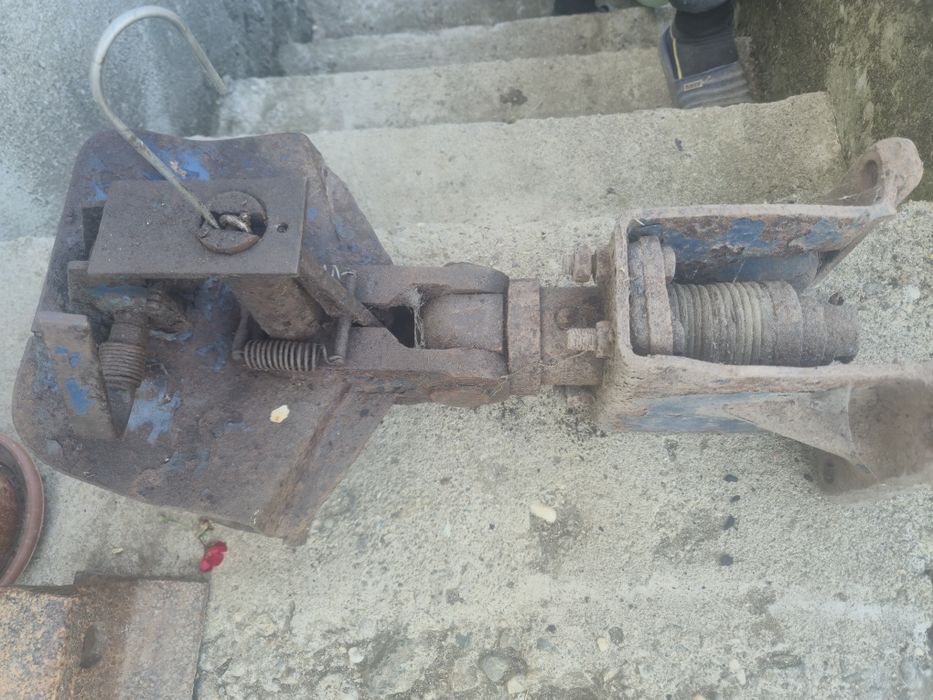 Cuplă automată tractor pt remorcă U650