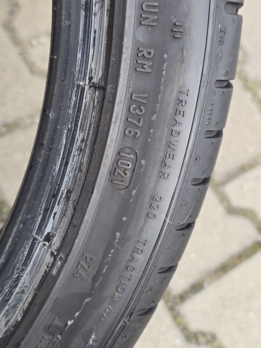 255 40 21 Pirelli