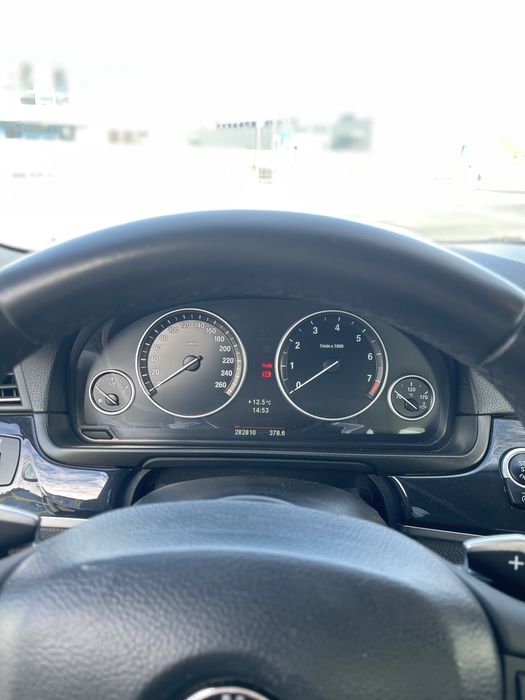 BMW Seria 5 520i F10