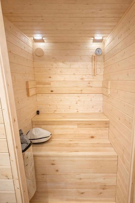 Producem saune finlandeze la comanda, adaptate perfect spatiului si nevoilor tale.