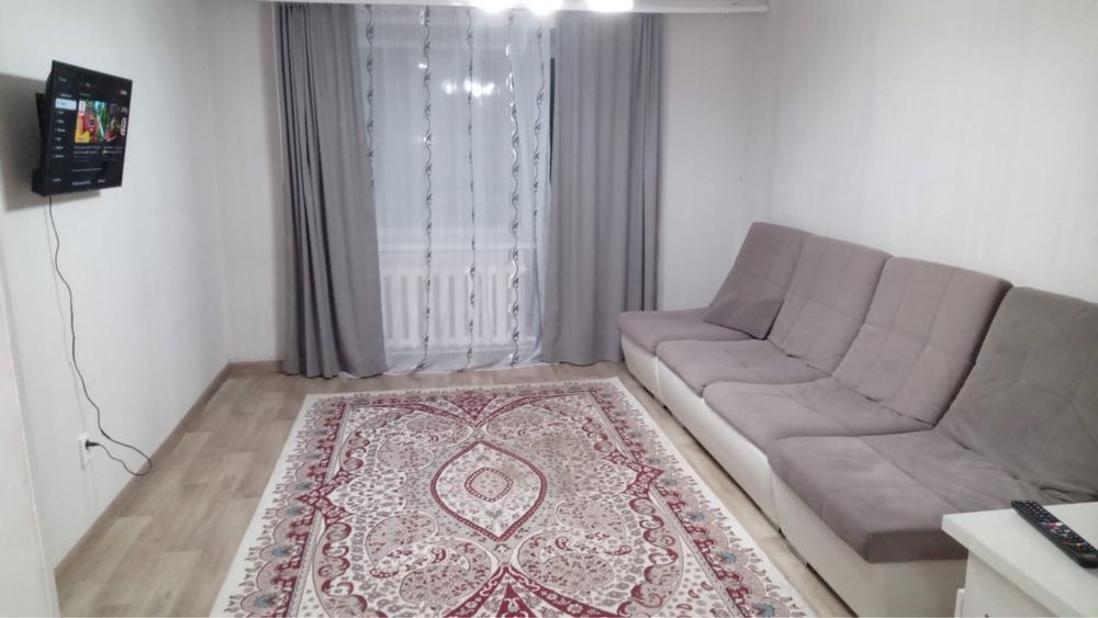 Сдам 3 комнатную в центре города