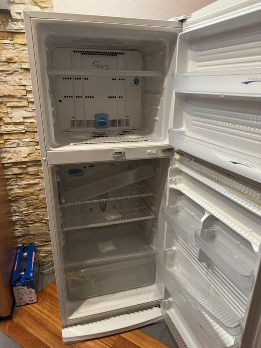 Холодильник SHARP