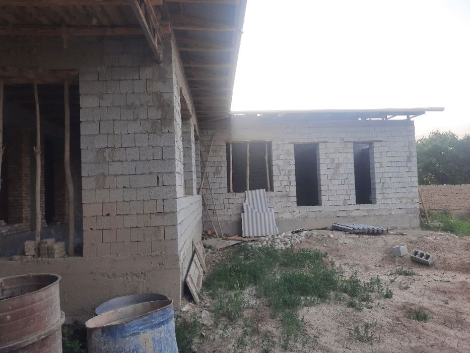 Уй сотилади Тожик муйон выкуп га хам иложи бор