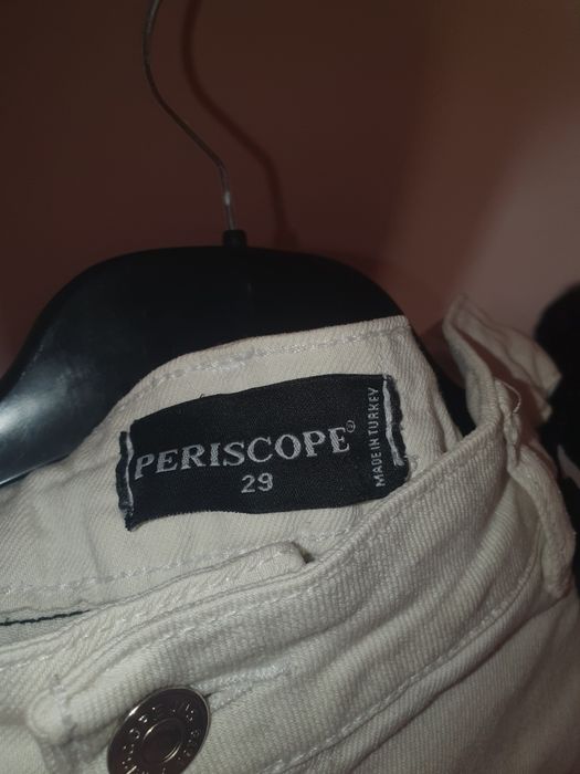 Два чифта дънки бяли и черни