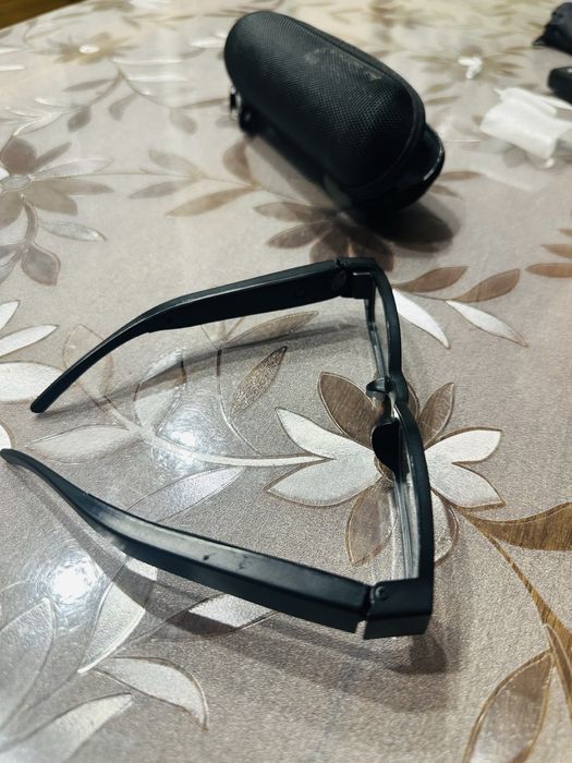 Очила с невидима HD камера