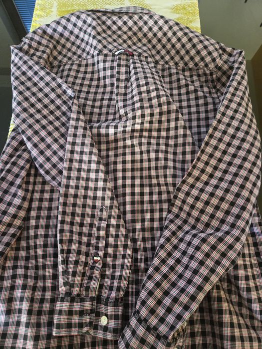 Cămașă Tommy jeans,  mărimea L, stare excelentă,  preț 90 roni