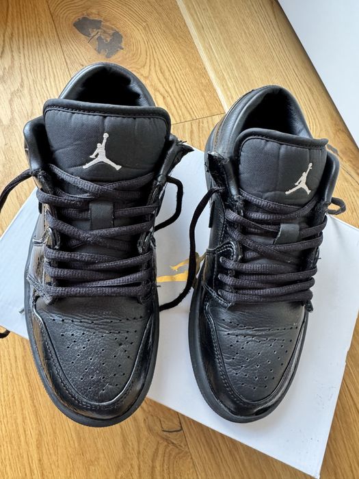 Vand  NIKE Pantofi Sport Air Jordan 1 Low SE, marimea 37,5