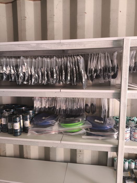 Манжеты сальники манометры