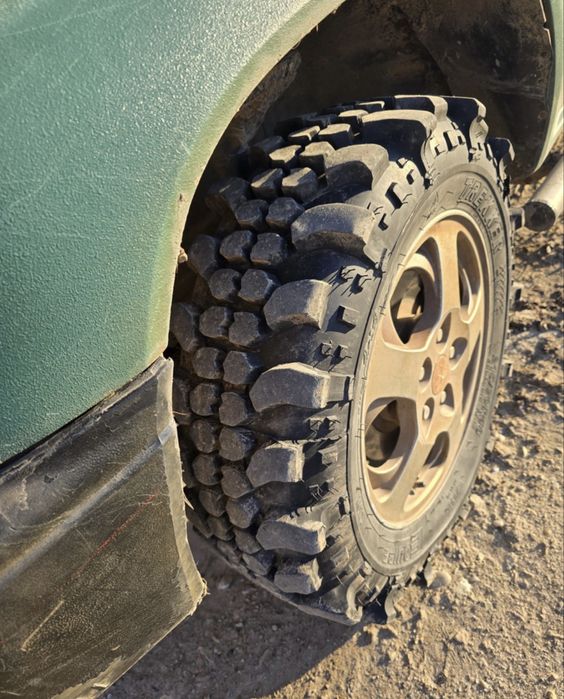 Mitsubishi pajero pinin