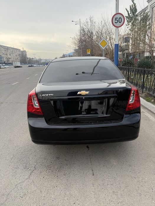 Gentra qora bez lyuk