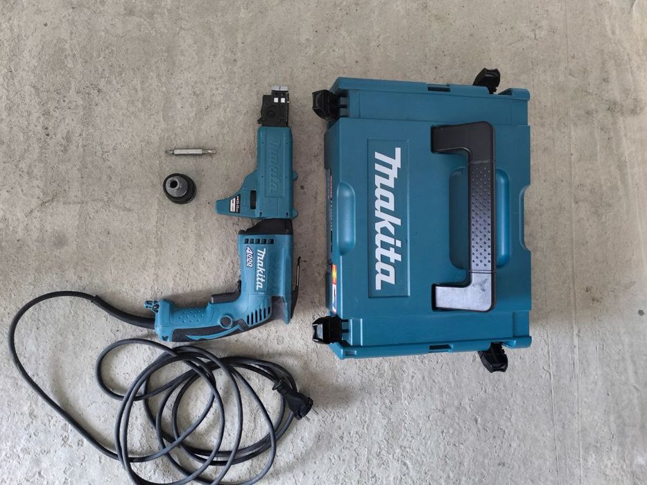 Шруповерт для гипсокартона Makita