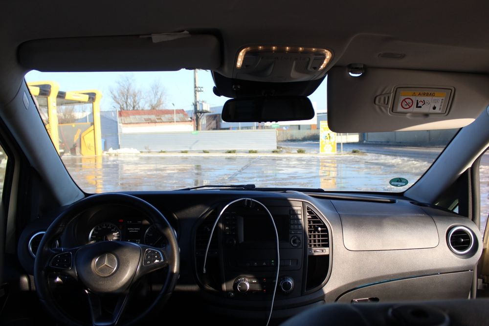 Mercedes-Benz Vito 2017 – 8+1 locuri, Automat, 2.2 Diesel