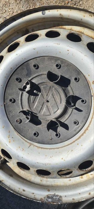 Железни Джанти 16 за VW T5 T6 с капаци