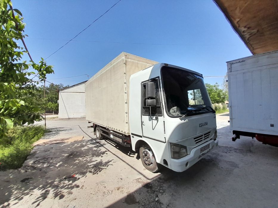 Isuzu yuk furgoni