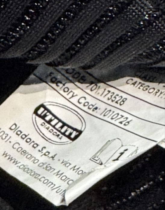 Мъжки обувки с метално бомбе DIADORA . Номер 45