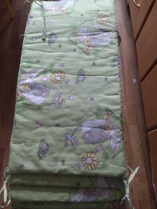 Бортики в кроватку