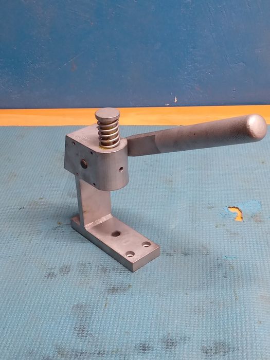 Ручной пресс для заклепок универсал 1