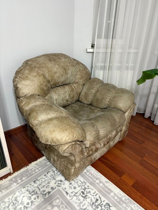 Кресло диван срочно продам