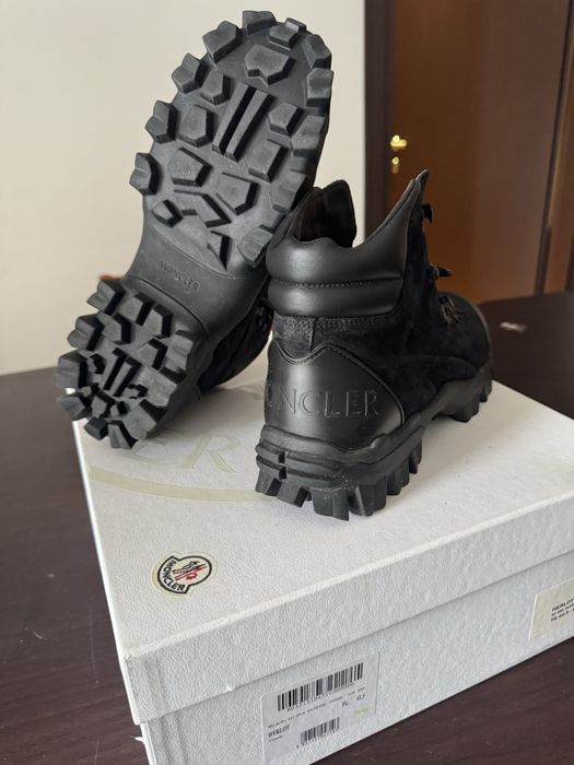 Bocanci incaltaminte Moncler