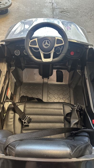 Mercedes GLC 63S AMG Electric pentru copii – 2 motoare, telecomandă, stare foarte bună