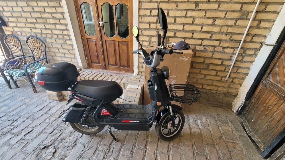 Skuter Sotiladi Hamda akkumlyatori zòr Narxda!