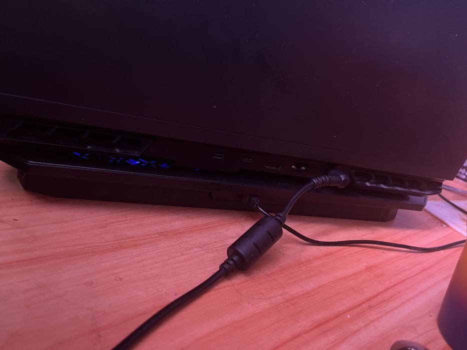 Продам игровой ноутбук FIREBAT