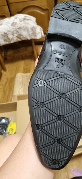 Продаётся мужские туфли