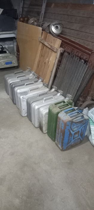 Продаю канистры алюминьевые