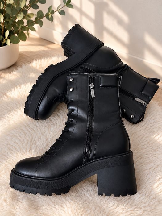 Дамски боти Guess