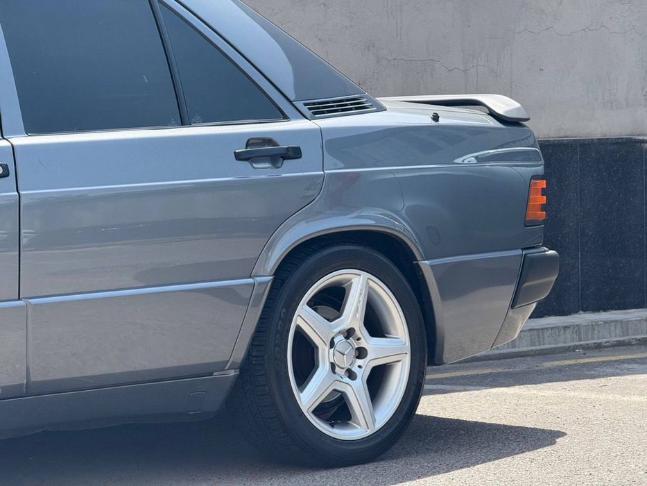 Mercedes Bens E190