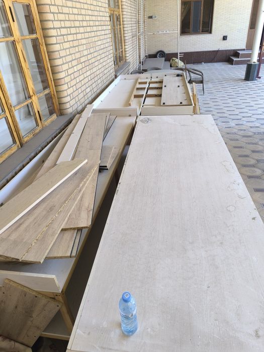 Arzonga Srochno sotiladi hammasi 100$