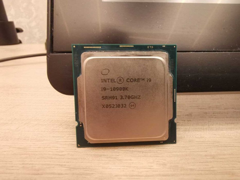Топовый процессор Intel Core i9-10900K (LGA 1200)
