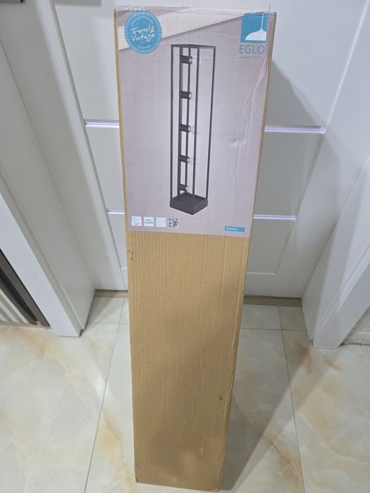 Подова метална черна лампа