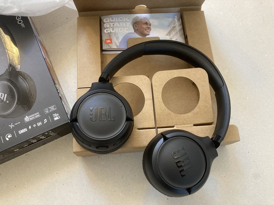 Casti wireless noi JBL Tune 530BT