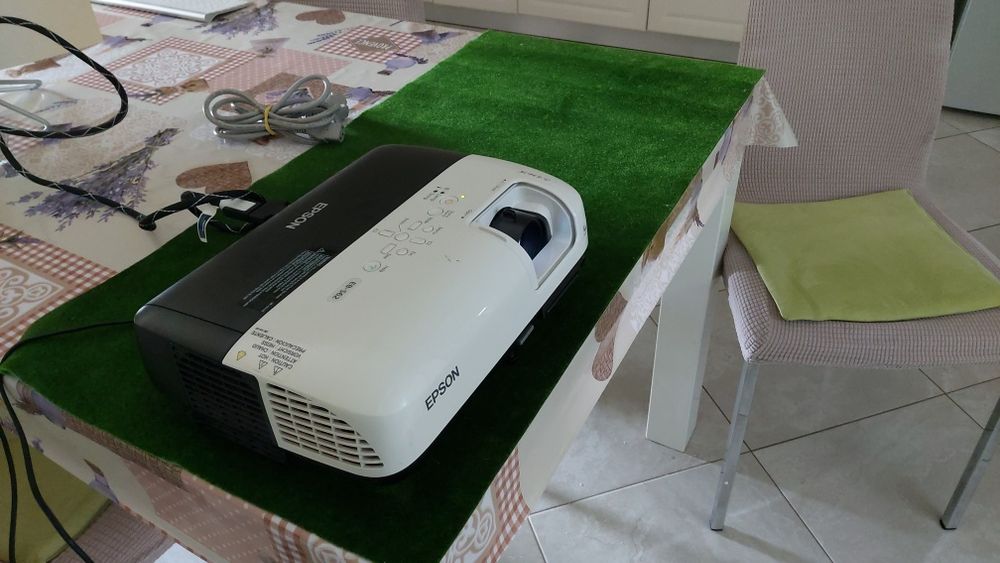 Videoproiector Epson EB-S62 3LCD 2000 lumeni