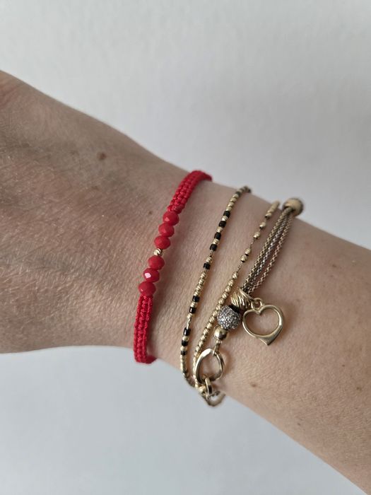 Bratara cu bile de aur