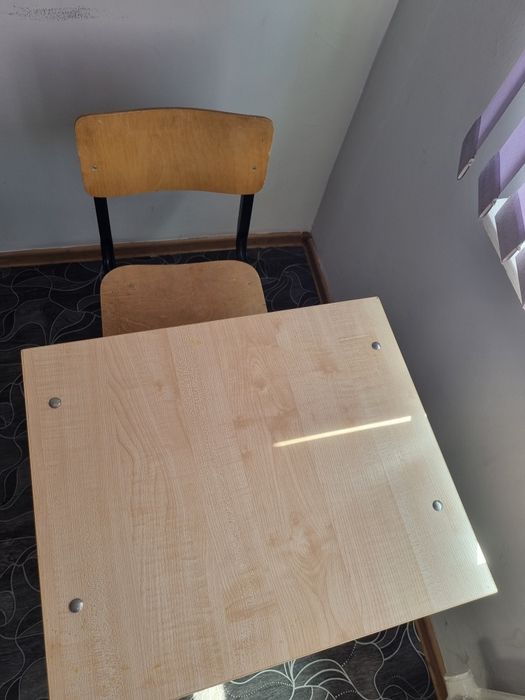 Школьная парта — одноместная