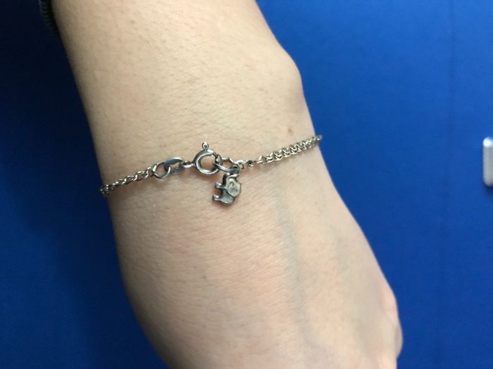 Сребърна гривна със слонче