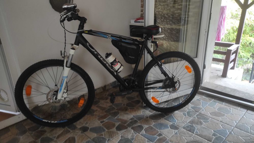 Bicicleta folosita foarte puțin